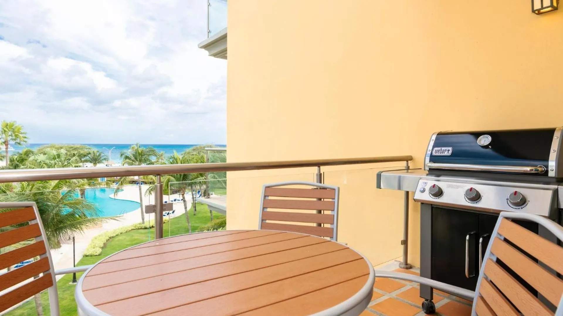 Beachfront - Precious Ruby 2Br Condo - Bc355 شاطئ بالم أروبا
