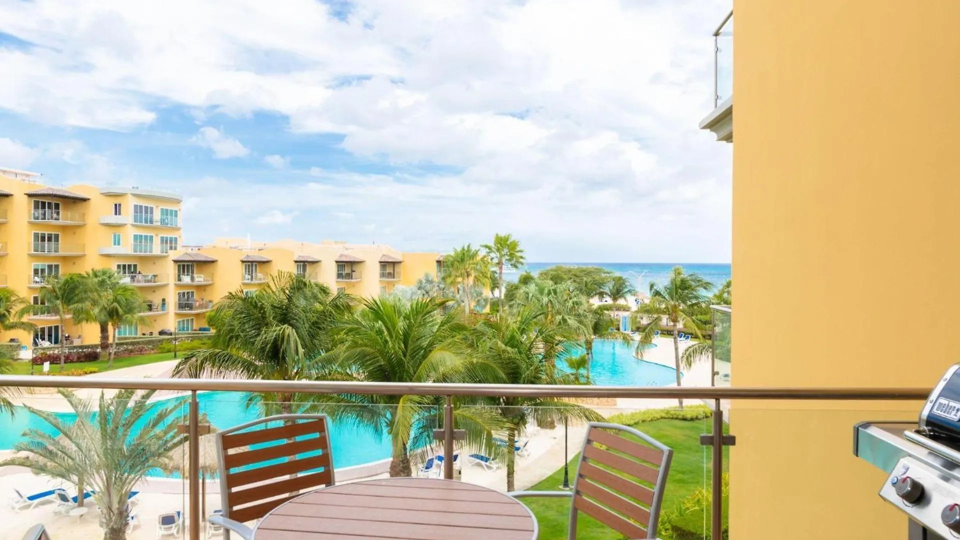 Beachfront - Precious Ruby 2Br Condo - Bc355 شاطئ بالم
